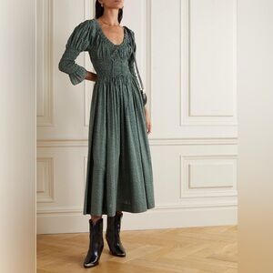 Doen Kaira on Evergreen Ditsy